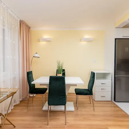 Kalinowe By Bookinghost * Krakau