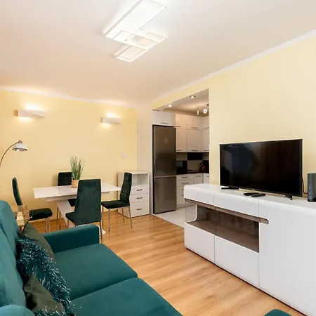 Apartment Kalinowe By Bookinghost
